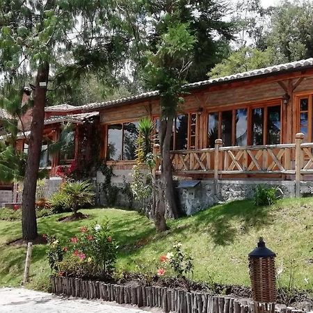 La Casa Del Colibri Ecuador Hotel Кито Екстериор снимка